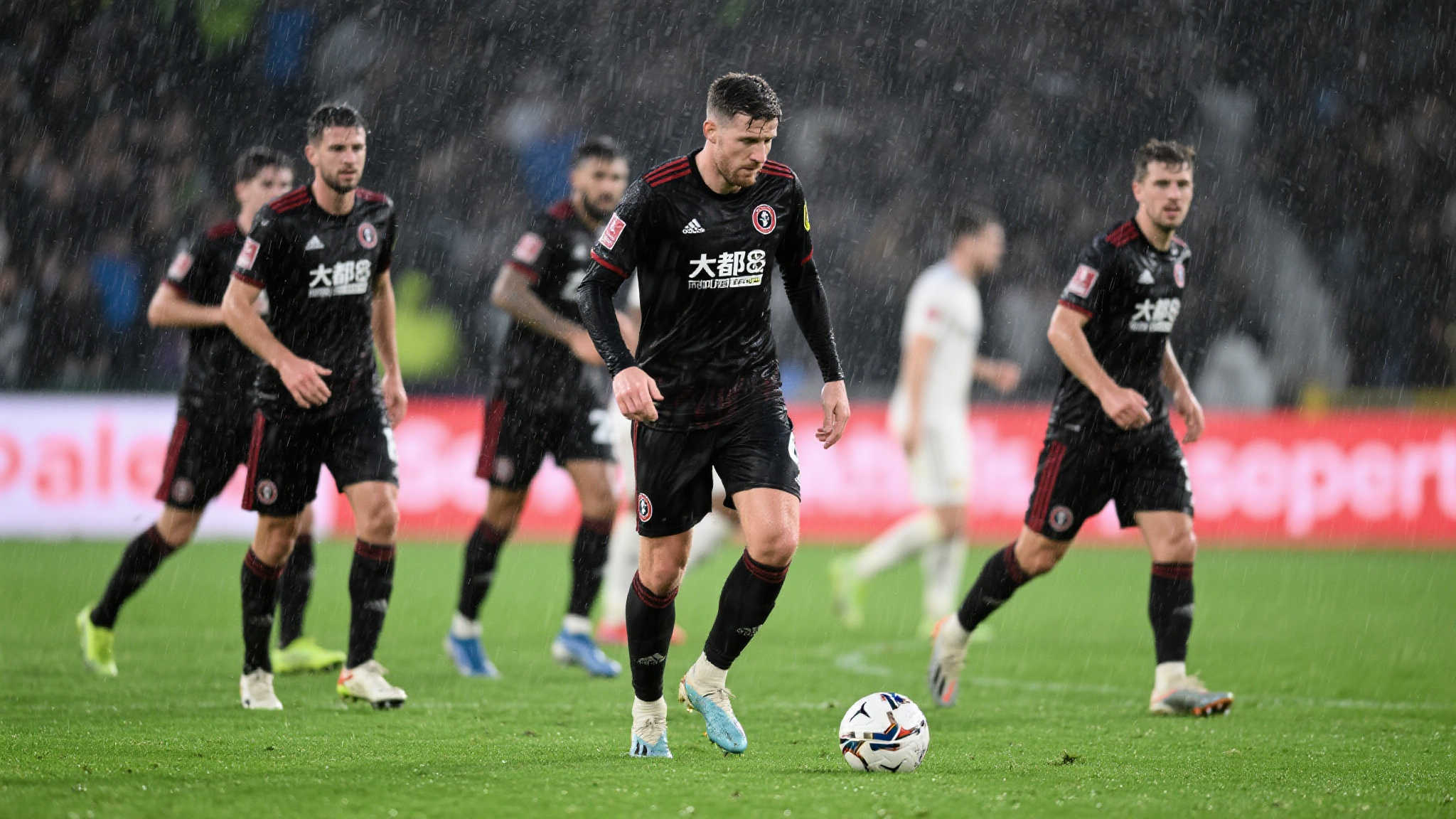 冷门突现!巴黎圣日耳曼世俱杯小组赛末轮0比1落败 冷门突现!巴黎圣日耳曼世俱杯小组赛末轮0比1落败